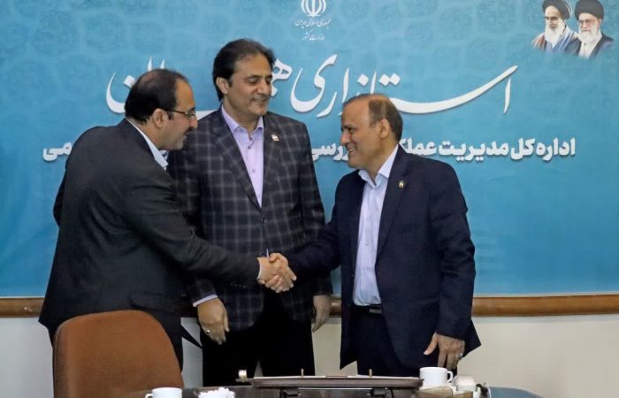 آیین تکریم و معارفه مدیرکل مدیریت عملکرد استانداری همدان برگزار شد