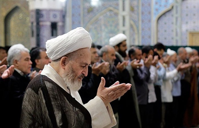 نماز بر پیکر رهبر شهید را چه کسی میخواند؟ / درباره آیت الله جعفر سبحانی